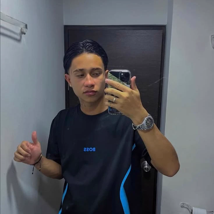 Juan/Colombian 🇨🇴💤 thumbnail