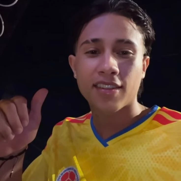 Juan/Colombian 🇨🇴 thumbnail