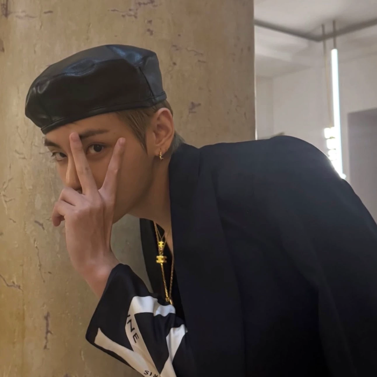 Kim taehyung thumbnail