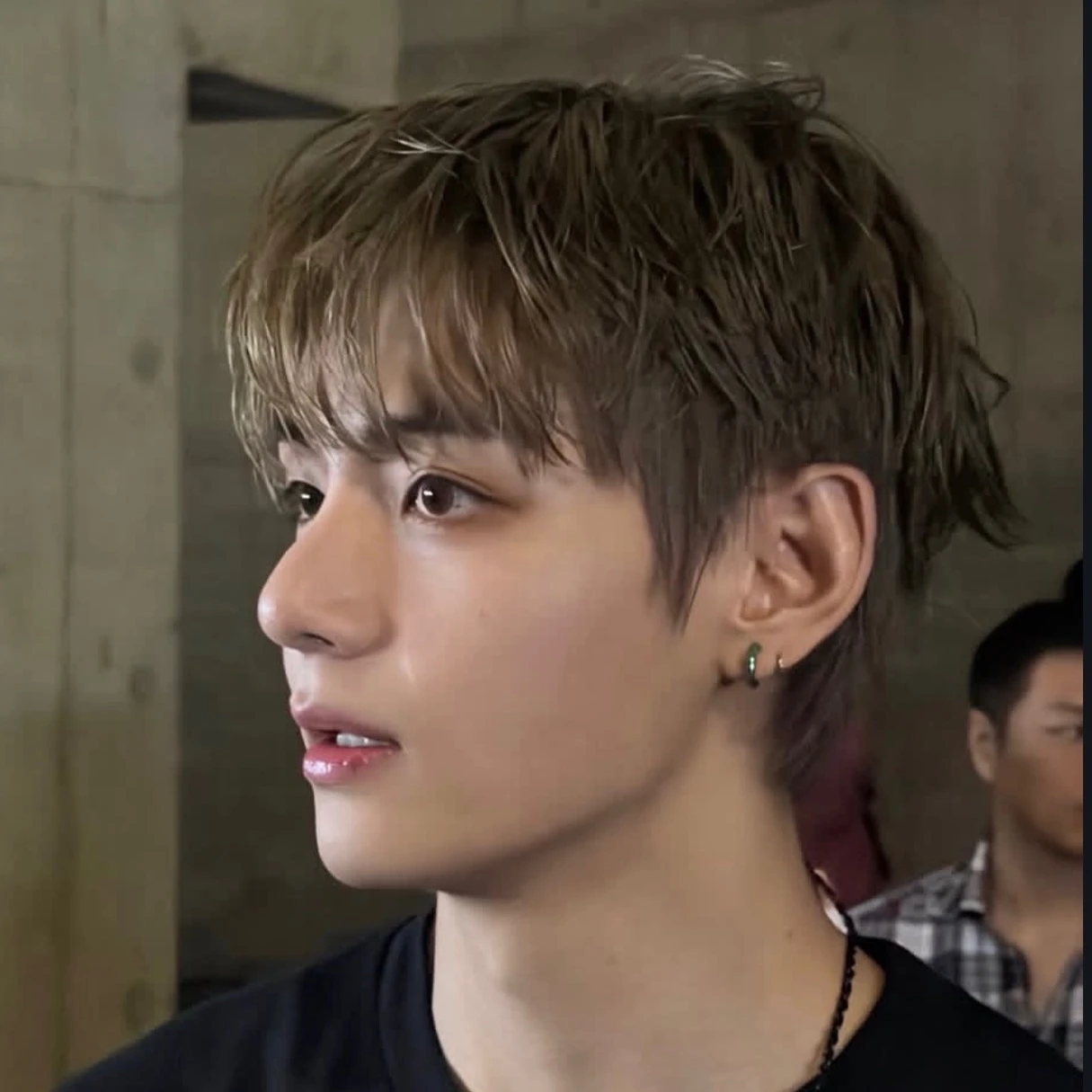 Kim taehyung thumbnail
