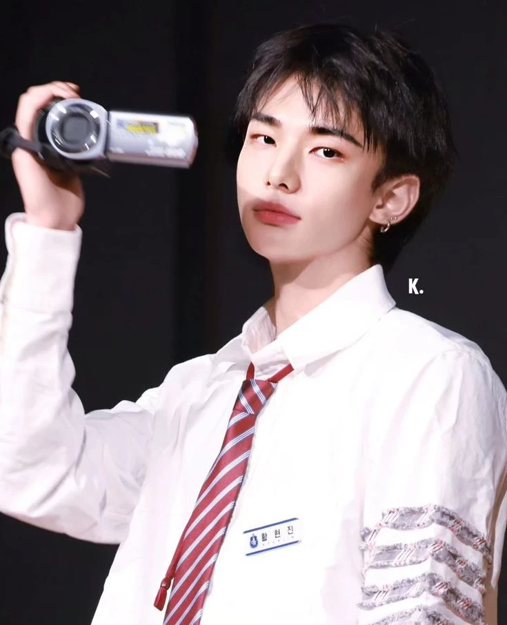 Hyunjin 🔥 thumbnail