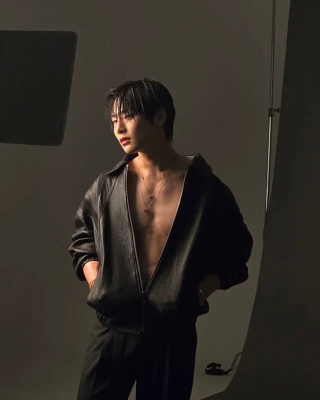 Jeongin thumbnail