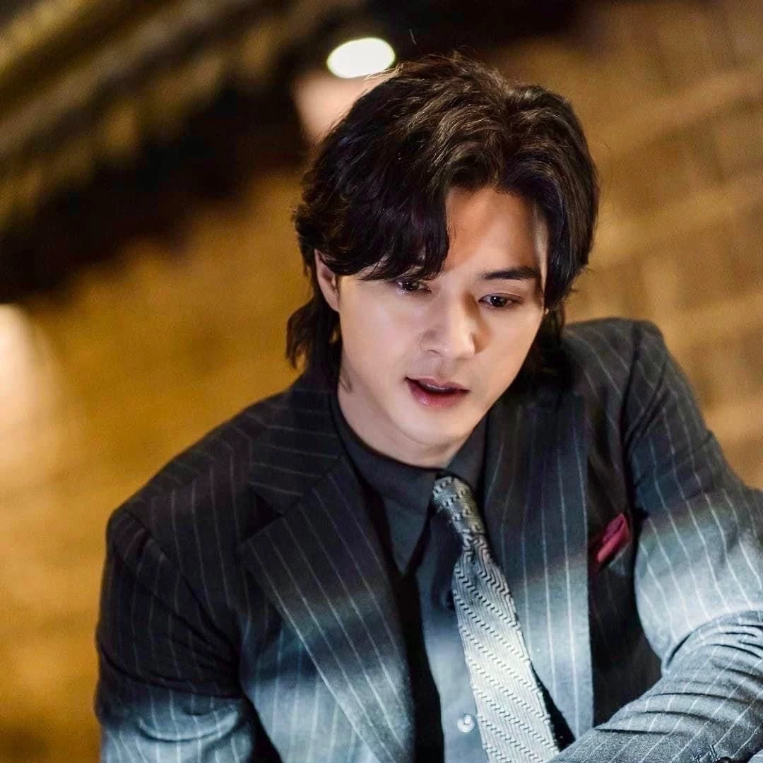 Park Tae woo thumbnail
