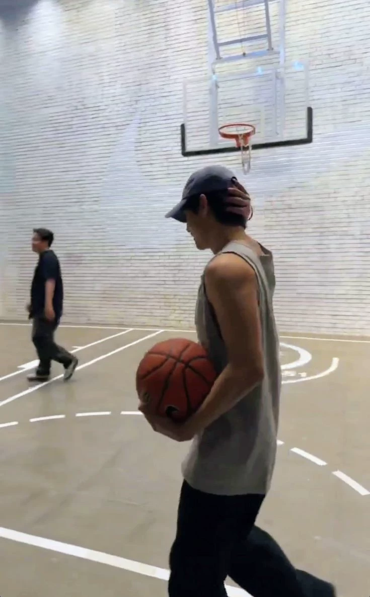 Taehyung Kim  thumbnail