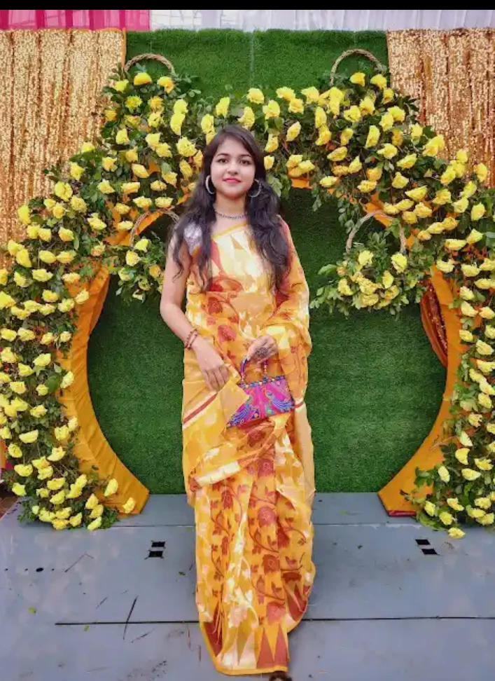 Suravi sen (A Bengali Girl) thumbnail
