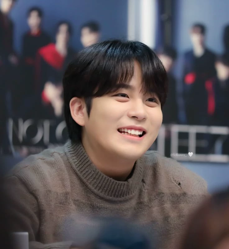 Jongho thumbnail