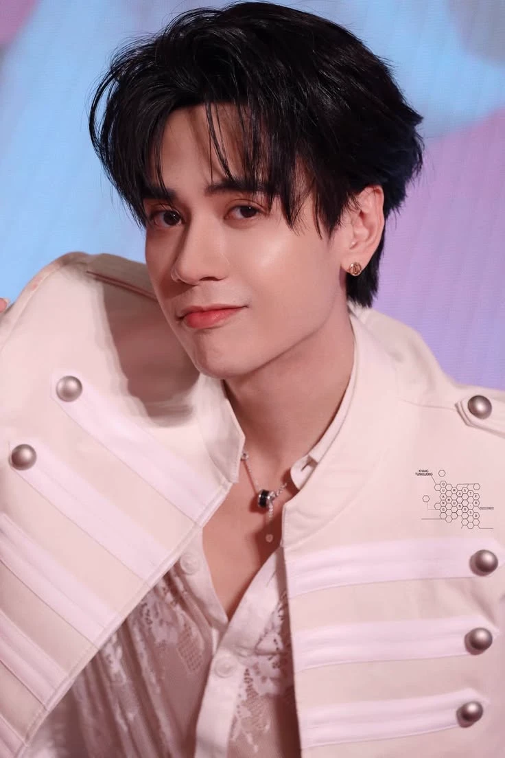 Lê Quang Hùng thumbnail
