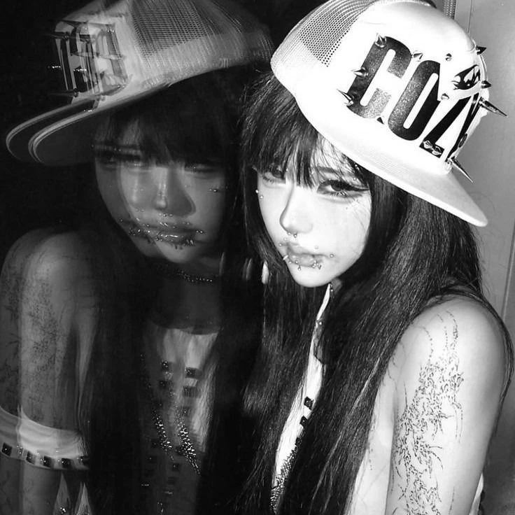 《★•°M.o.o.n°•★》