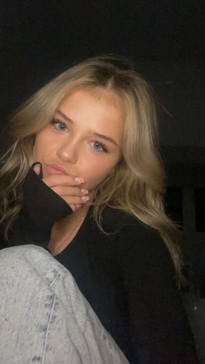 Emily thumbnail