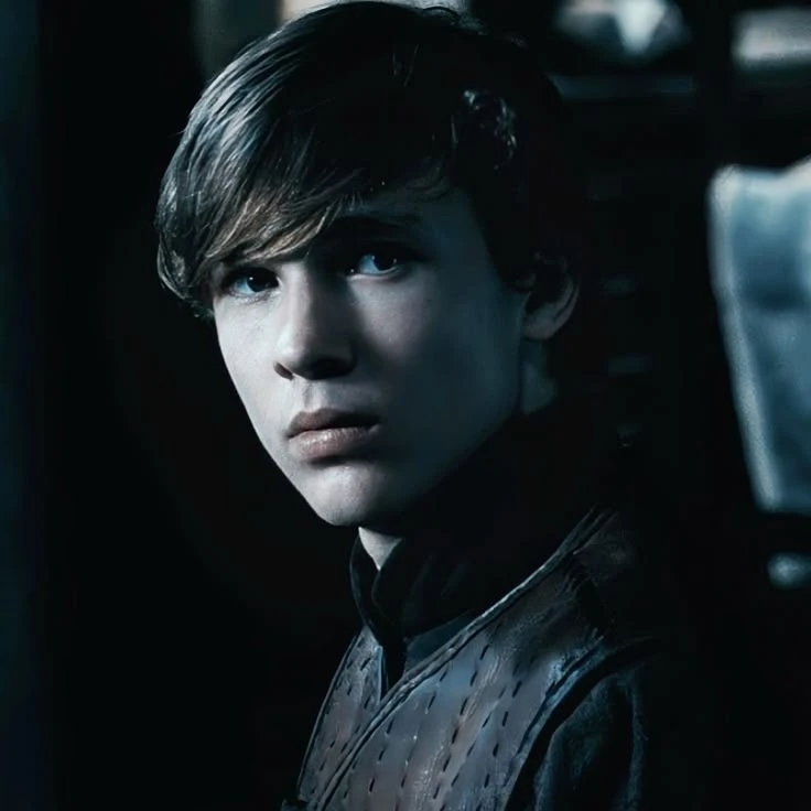 Peter Pevensie thumbnail