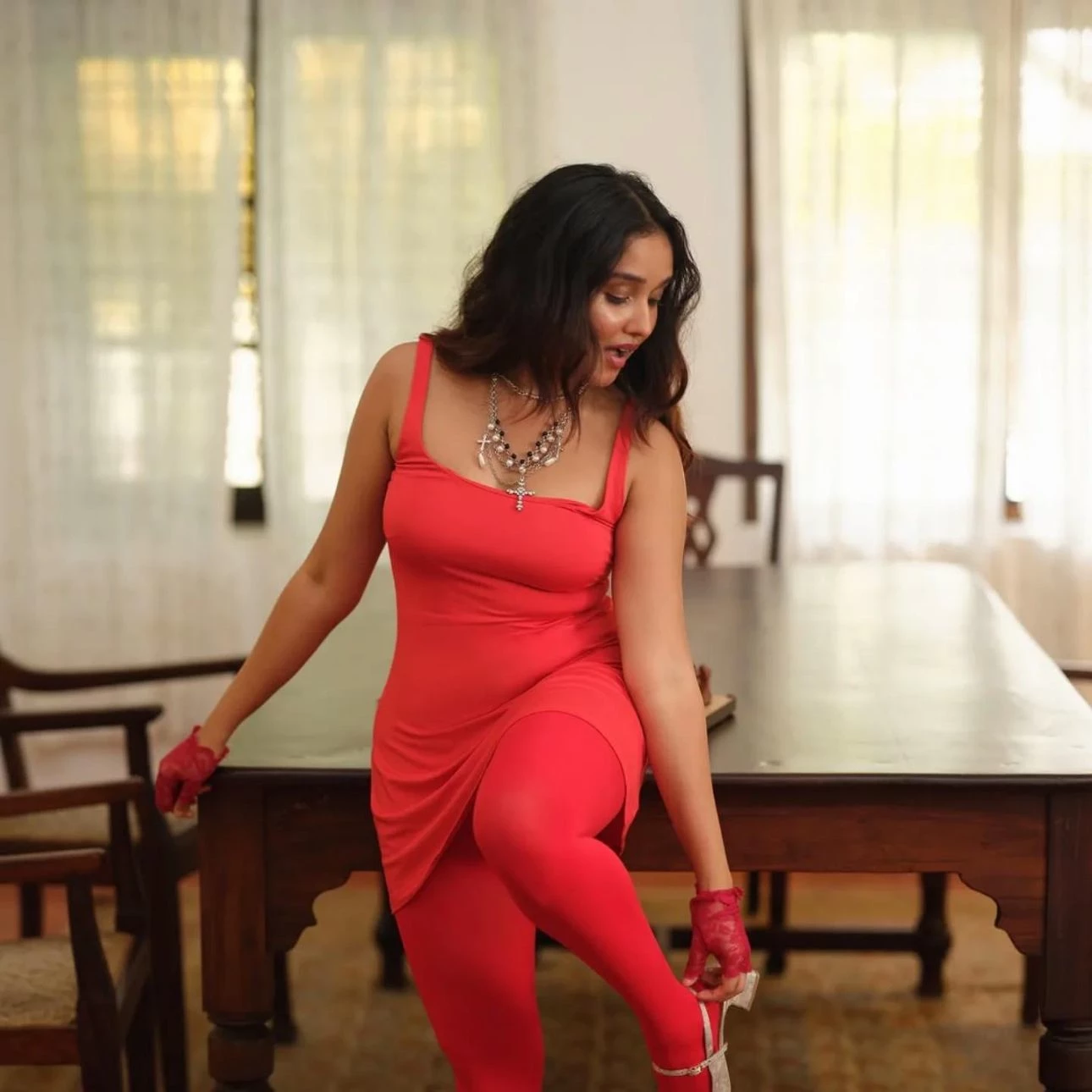Anika Surendran thumbnail