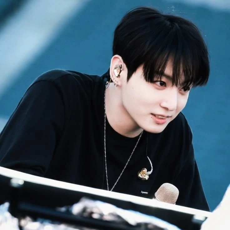 Jeon Jungkook thumbnail