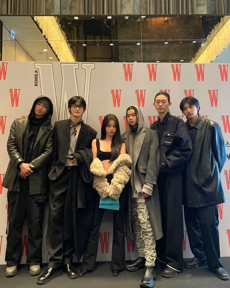 Only girl in the boy group✨ thumbnail