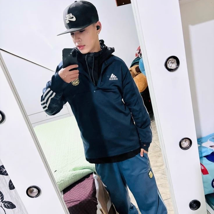Chino🥷⚡️ thumbnail