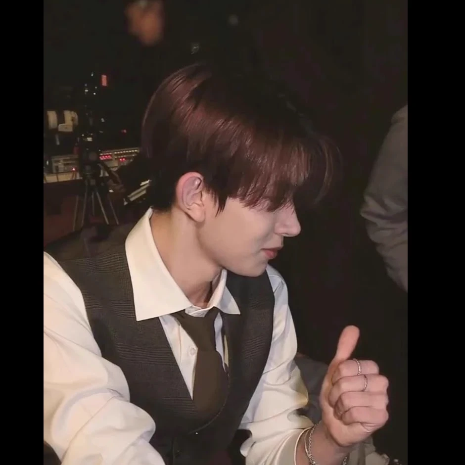 Lee Heeseung thumbnail