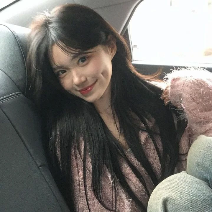 Vanya wlw/gl thumbnail