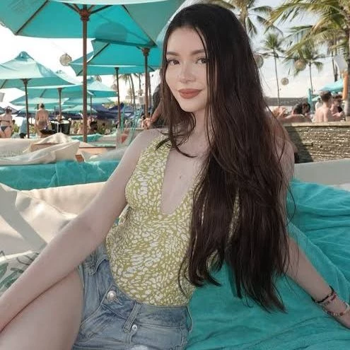 Julianna (Catch) thumbnail