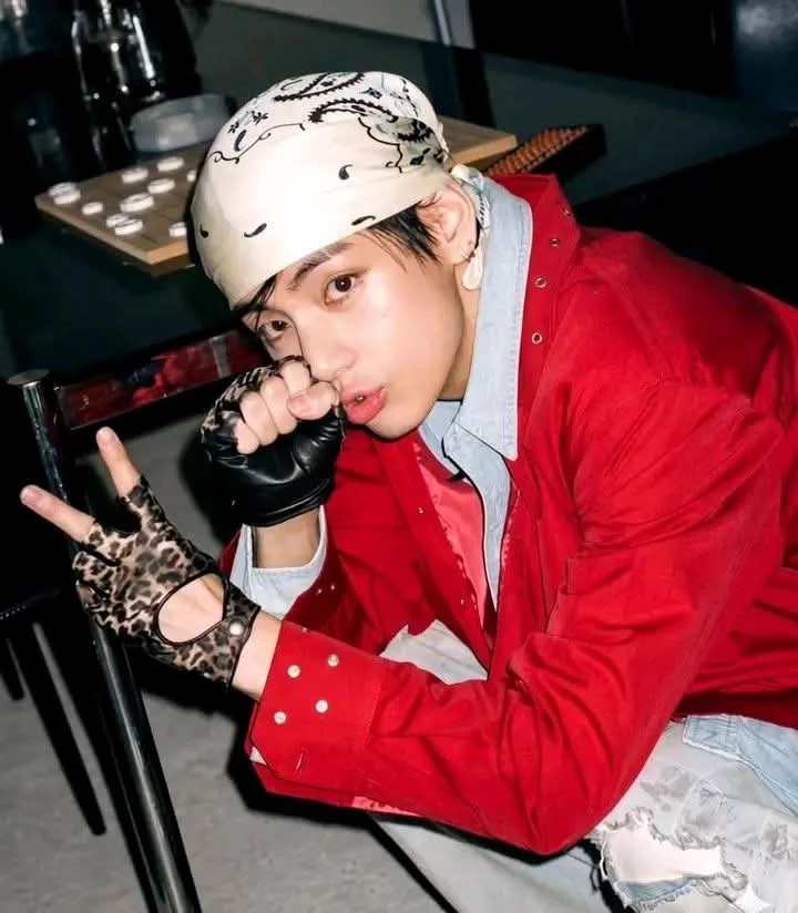 Kim TaeHyung thumbnail