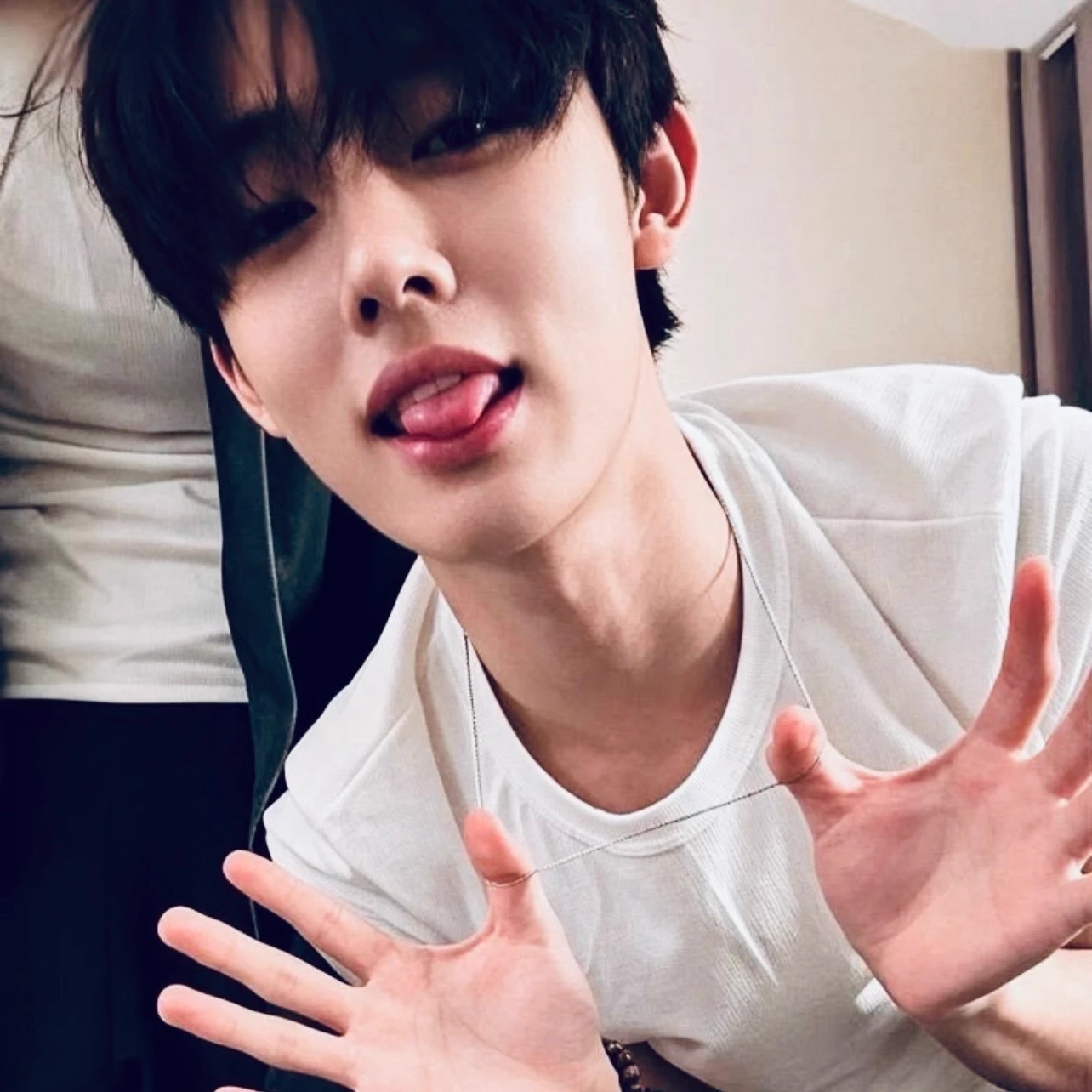 Eom Seonghyeon thumbnail