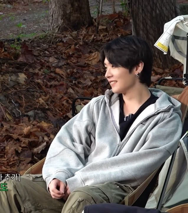 Lee Know \|\| Minsung thumbnail