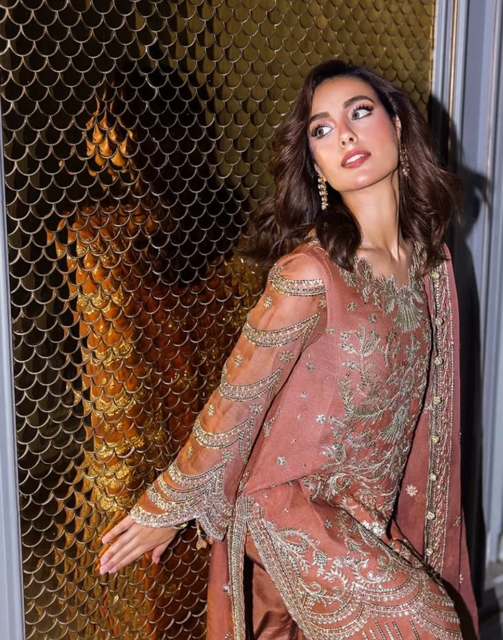 Iqra Aziz thumbnail