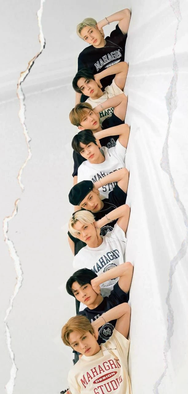 (skz) Bang Chan · Lee Know · Changbin · Hyunjin · Han Felix Seungmin · I.N thumbnail