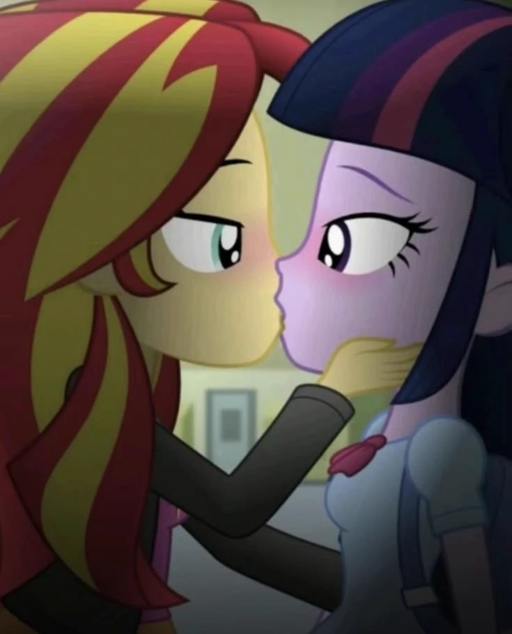 Twilight Sparkle and Sunset Shimmer thumbnail