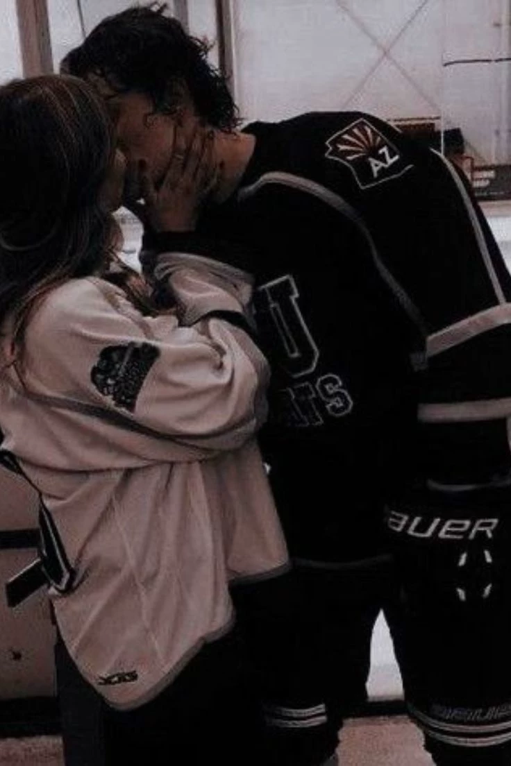 Elias - Hockey boyfriend thumbnail