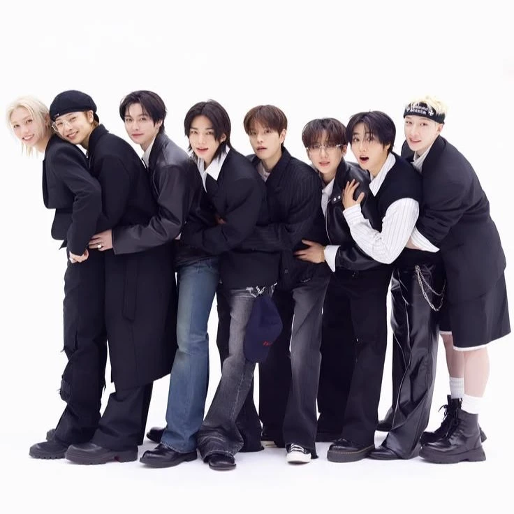 stray kids fairies thumbnail
