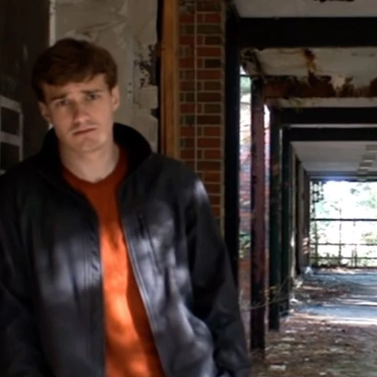 Brian/Hoodie thumbnail