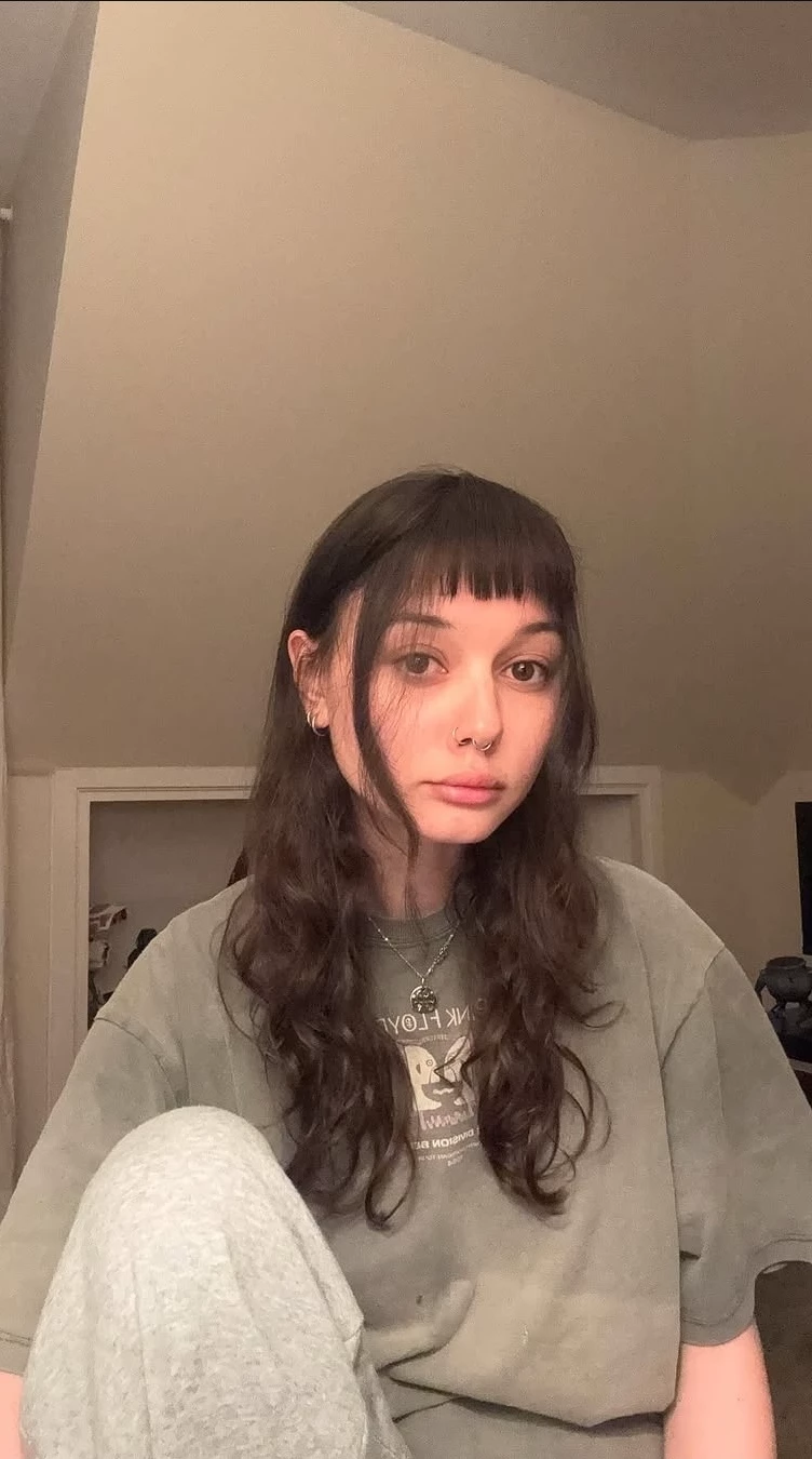 Coralie - Roommate thumbnail