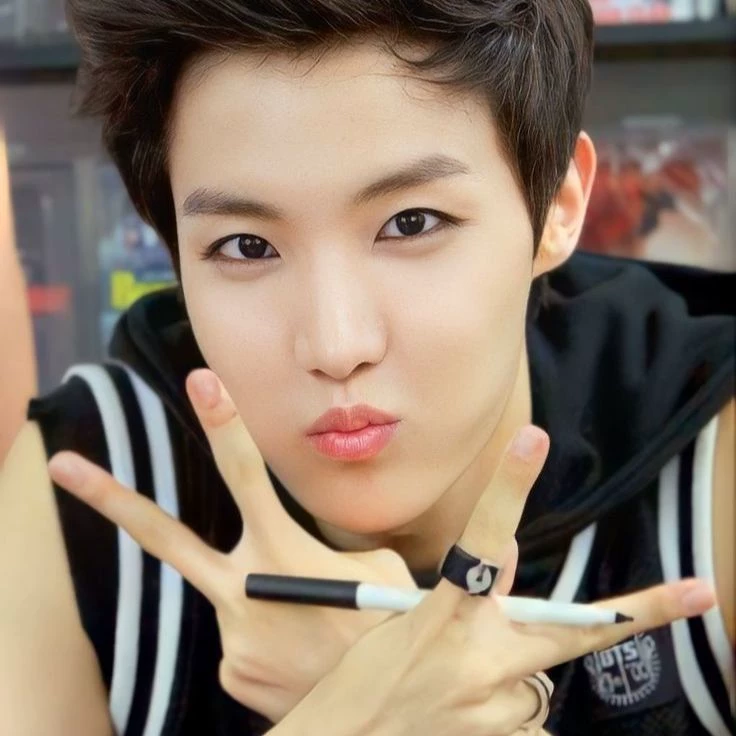 Hoseok thumbnail