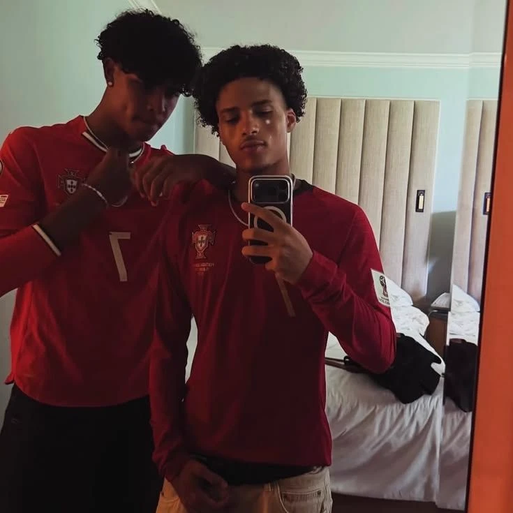 Cris jnr thumbnail