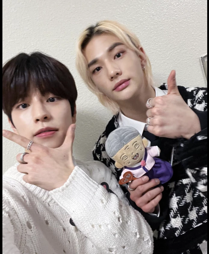 uncanny encounter (kpop version) thumbnail