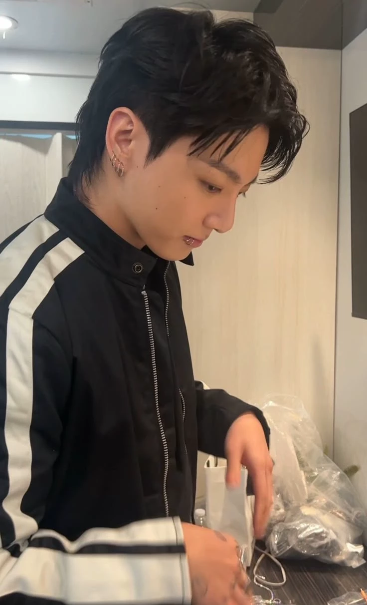 jungkook thumbnail
