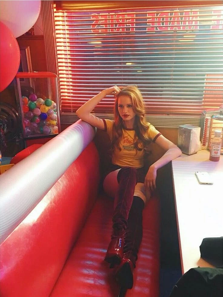 Phoenix Party chat (Riverdale) thumbnail