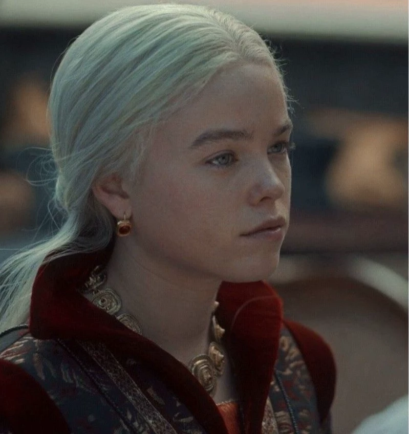 Rhaenyra targeryan  thumbnail