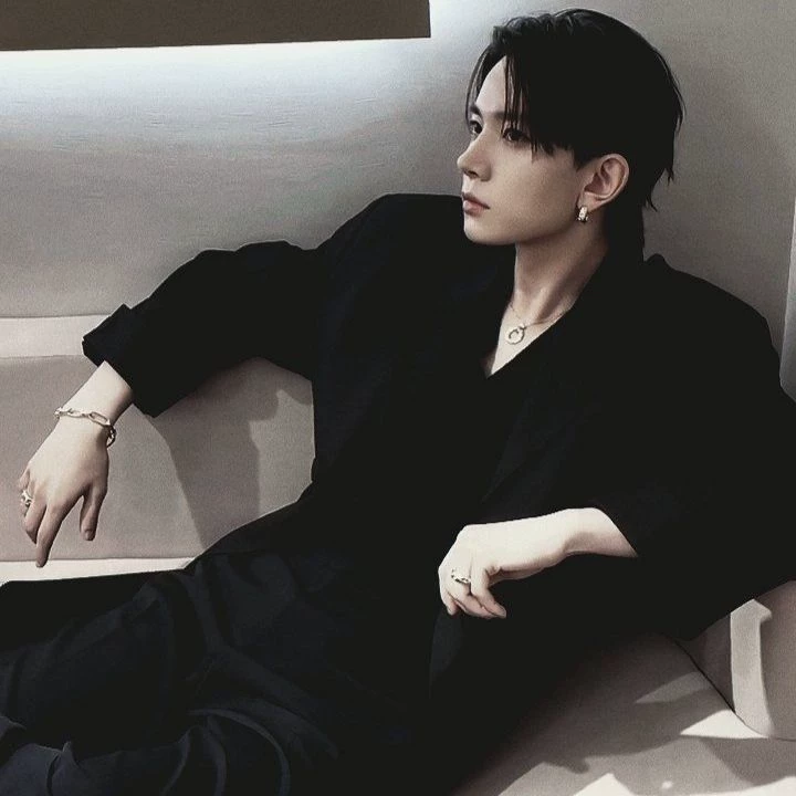 Heeseung thumbnail