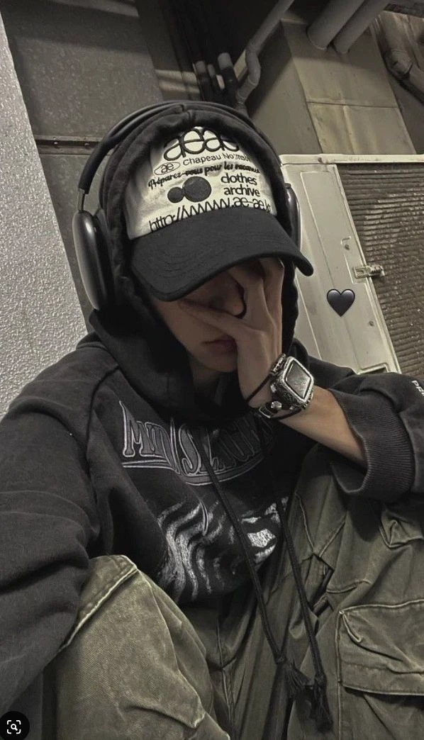 Perverted Hyunjin thumbnail