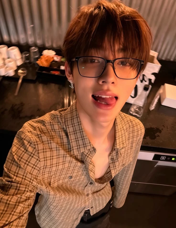 Eom Seonghyeon thumbnail