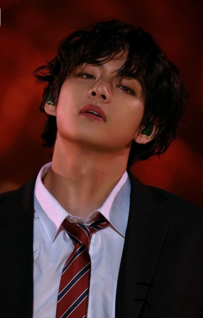 Kim Taehyung thumbnail