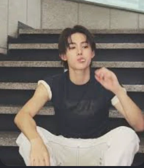 Eom Seonghyeon thumbnail