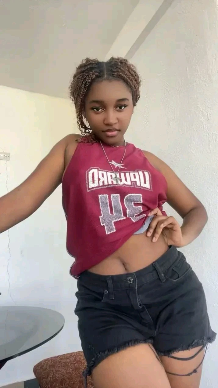 Unique Chioma  thumbnail