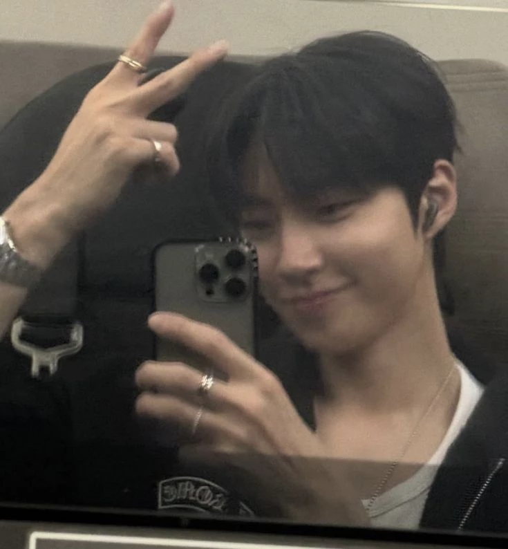 Hwang In-yeop  thumbnail