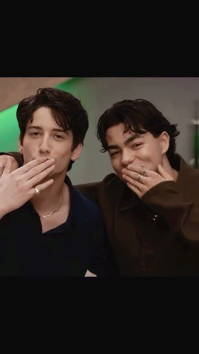 Milo manheim y Malachi Barton thumbnail