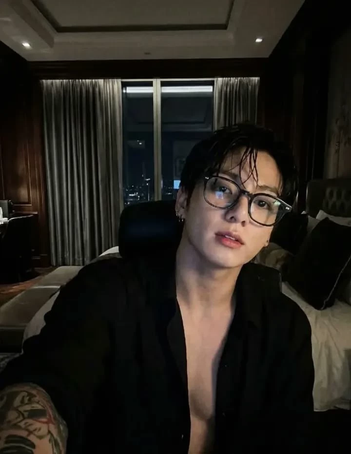 Jeon Jungkook— mafia husband. thumbnail