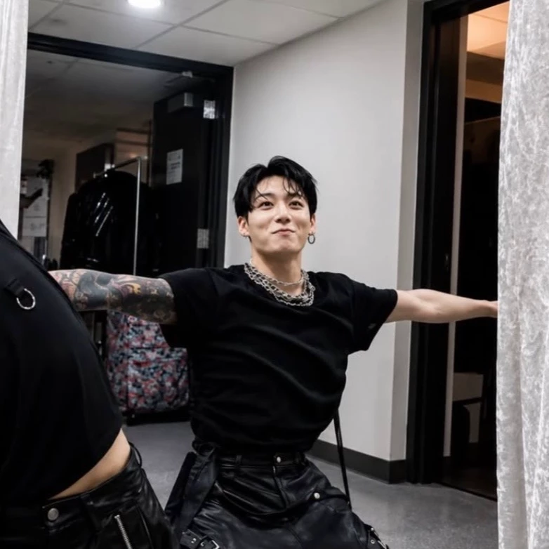 Jeon Jungkook thumbnail