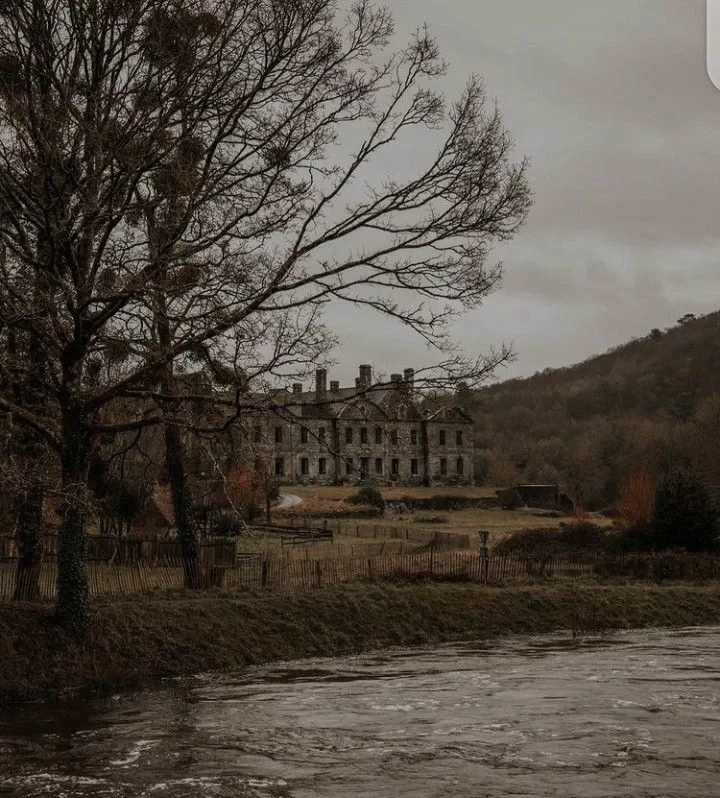 Haunted Manor thumbnail