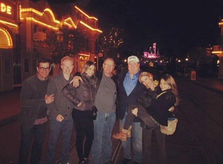 Modern Family thumbnail