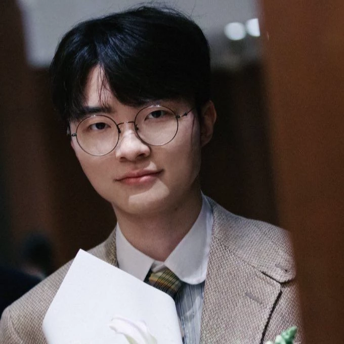 Lee Sanghyeok thumbnail